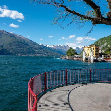 Casa In Riva Al Lago Varenna Luaran gambar