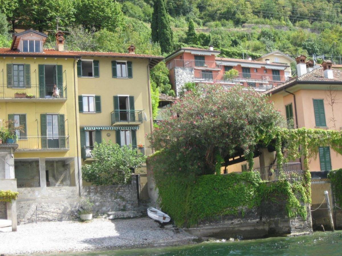 Casa In Riva Al Lago Varenna Luaran gambar