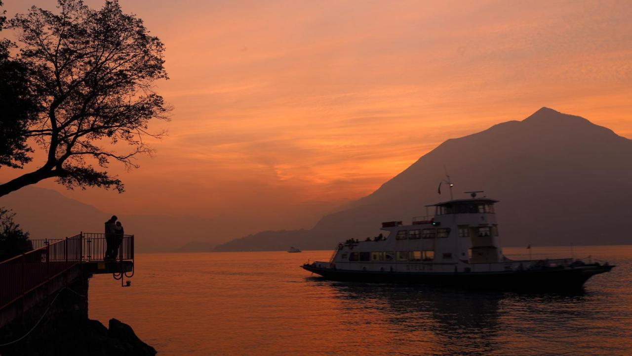 Casa In Riva Al Lago Varenna Luaran gambar
