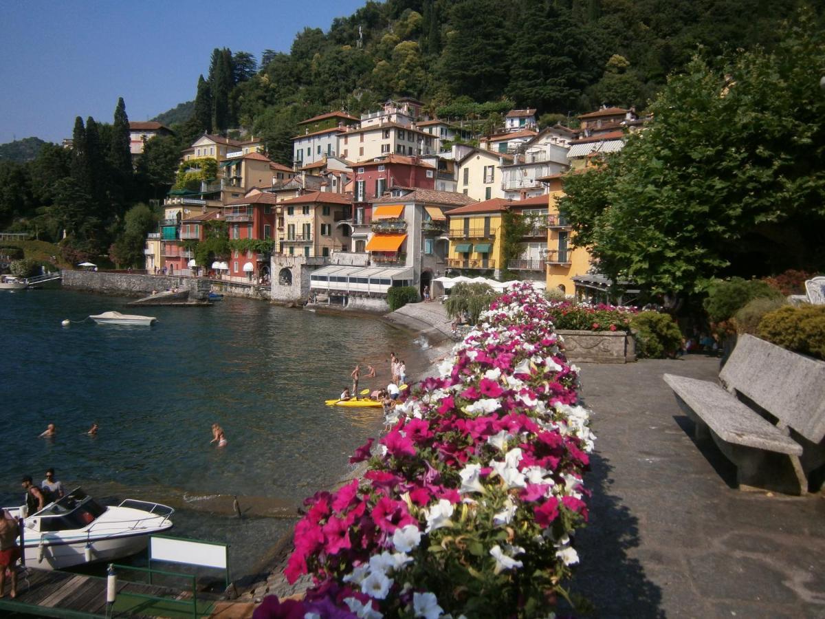 Casa In Riva Al Lago Varenna Luaran gambar